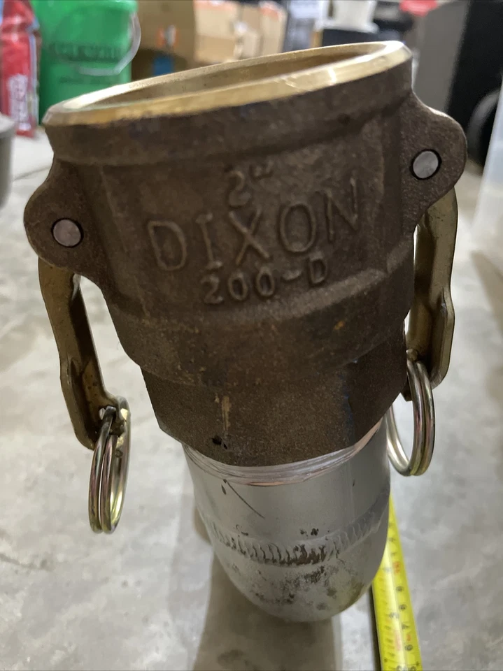 Manguera blindada de rótula Dixon GSM 2" ID con accesorios de leva y ranura 3" OD x 6' L Foto 3 de 4