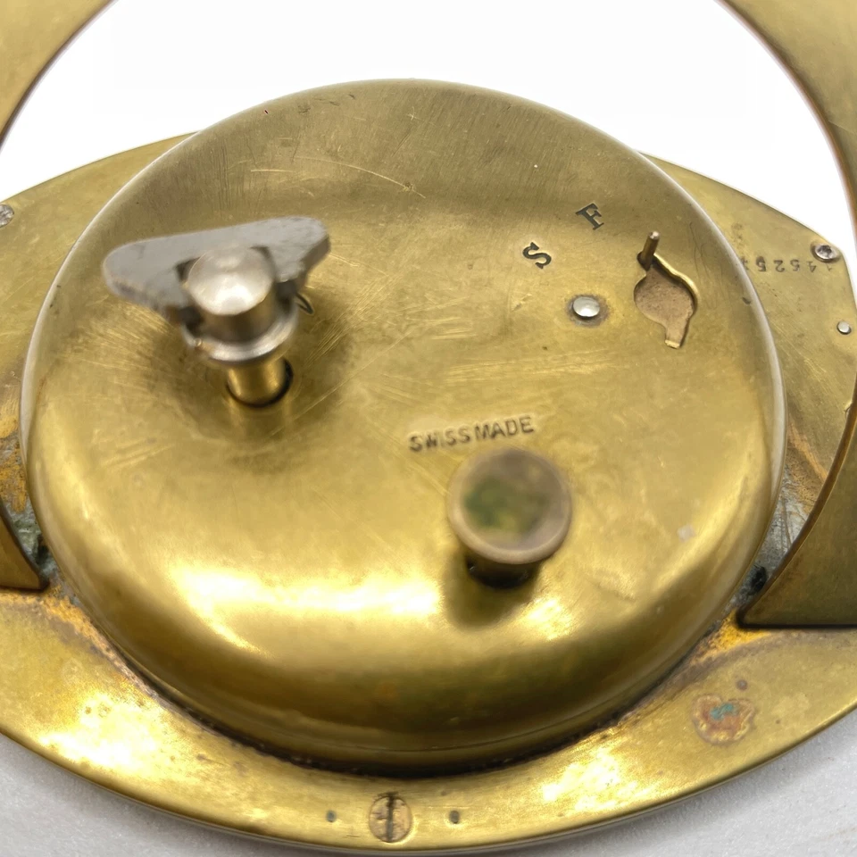 Reloj de escritorio de viaje de cabecera suizo latón metal dore antiguo raro no funciona reparación Foto 4 de 4