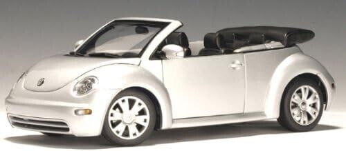 AUTOart 1/18 VW New Beetle Cabriolet Modellauto Reflexsilber Metallic - Bild 1 von 3