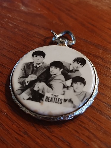 Beatles Vintage RARE MS Entertainment Medallion Pendant Fabulous 4 Signatures - 第 9/12 張圖片