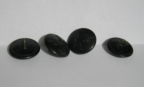 Nice Lot Of Four Vintage Bakelite RAAF & Australian Military Forces Buttons - Picture 3 of 4