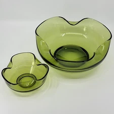 Vintage Anchor Hocking Bowl Chip and Dip 2pc Set MCM Avocado Green Crimped Glass