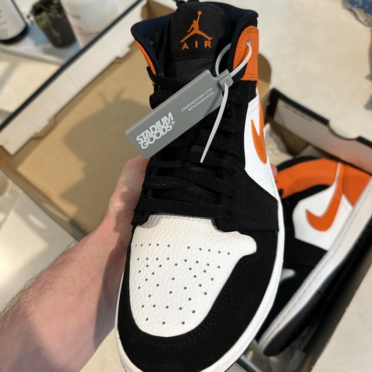 NIKE AIR JORDAN 1 MID - Shattered Backboard 