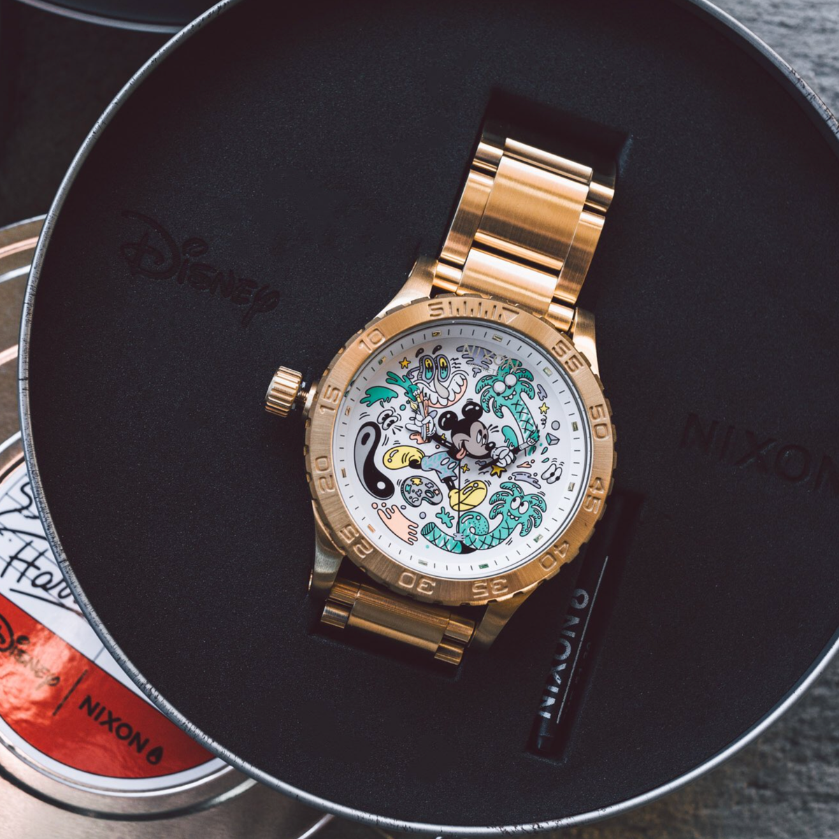 Nixon Steven Harrington Disney Mickey Mouse 51-30 Gold Watch Nixon Steven Harrington Disney Mickey Mouse 51-30 Gold Watch