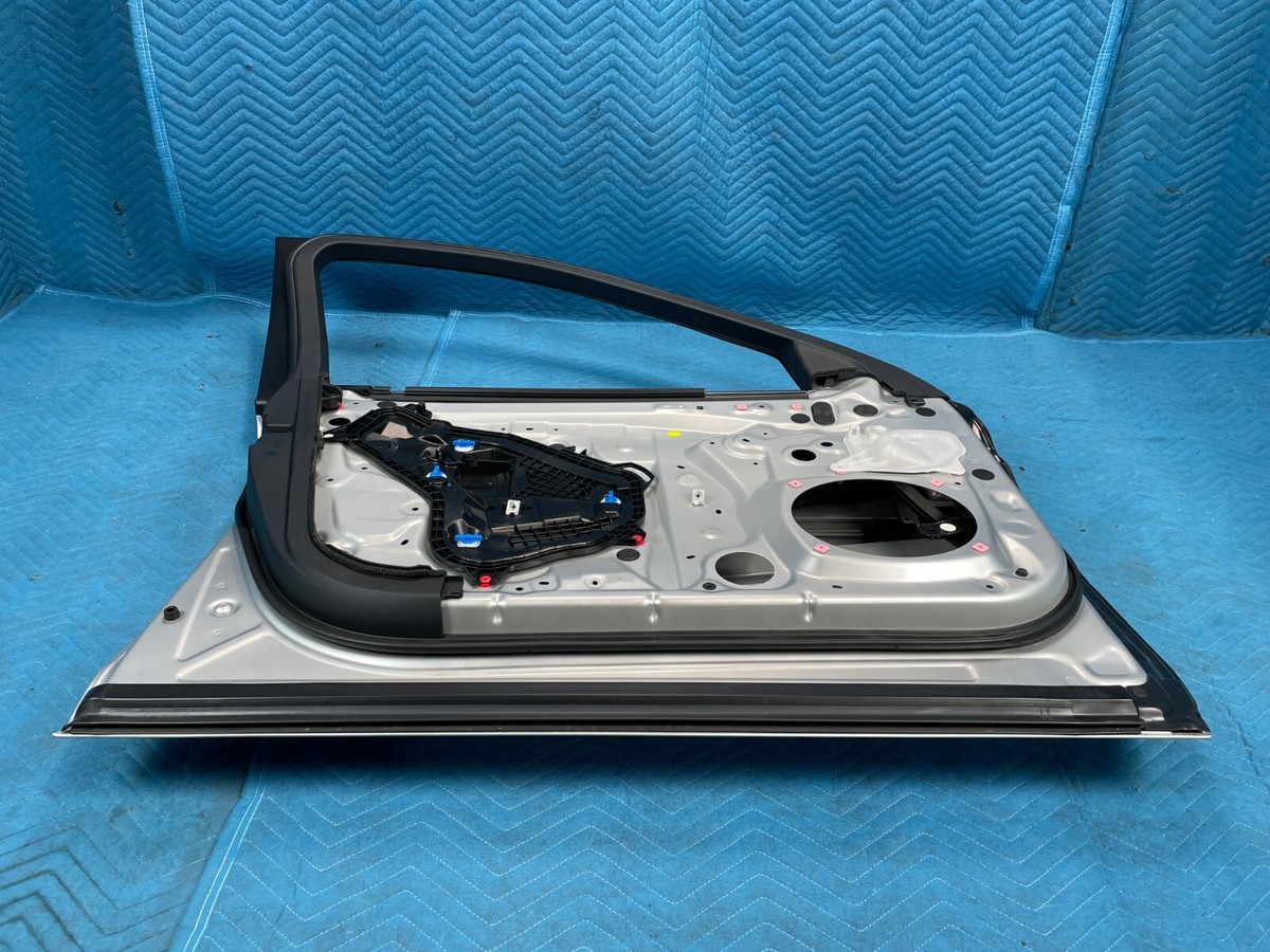 2018-2022 Lexus LS500 Front Driver's Door Shell w/Mouldings