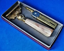     Vintage Eversharp Schick Injector Razor with Bakelite Handle In Original Box