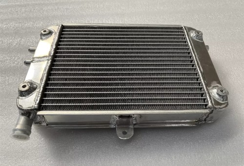 Left side AUX Radiator For Audi A4 RS4 B7 8EC/8ED 4.2L Quattro 2005-2008 - Picture 5 of 5