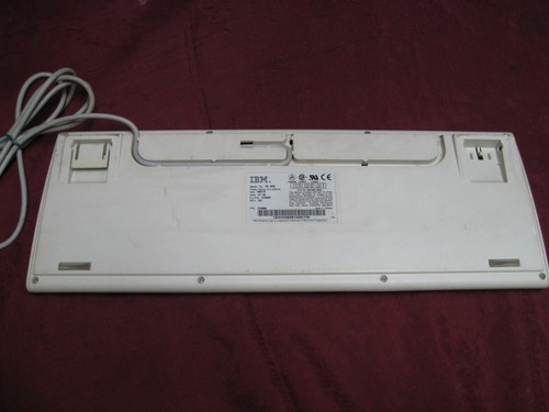Vintage IBM PC KB-8923 PS/2 Keyboard Tested & Fully Working - Missing Foot - Picture 2 of 5