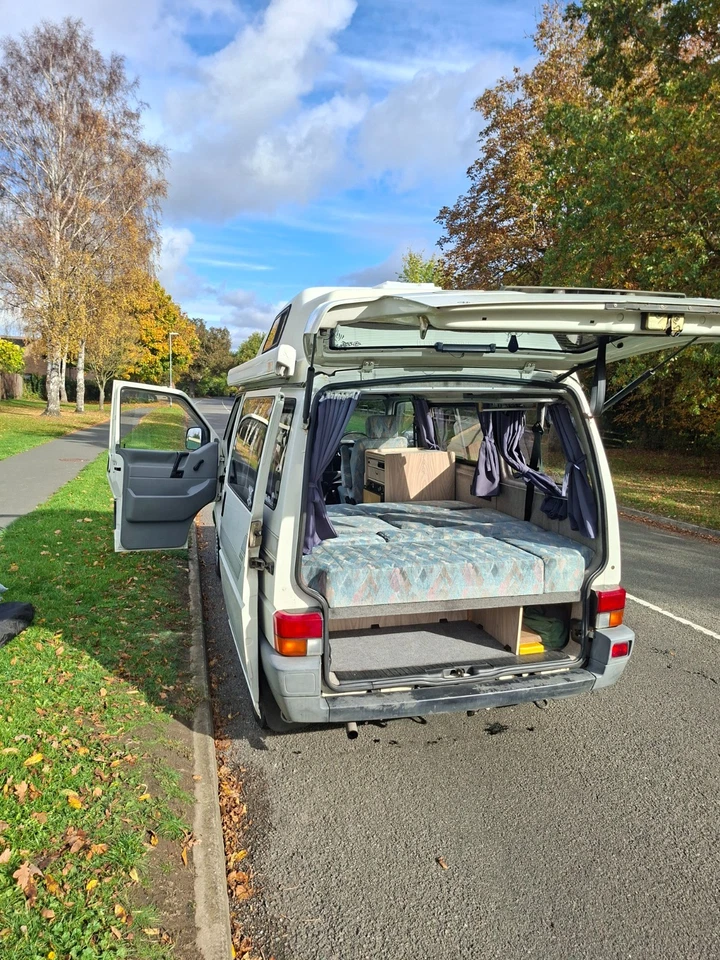 VW leisuredrive campervan 1.9d T4 low mileage , amazing condition. - Image 3 of 4