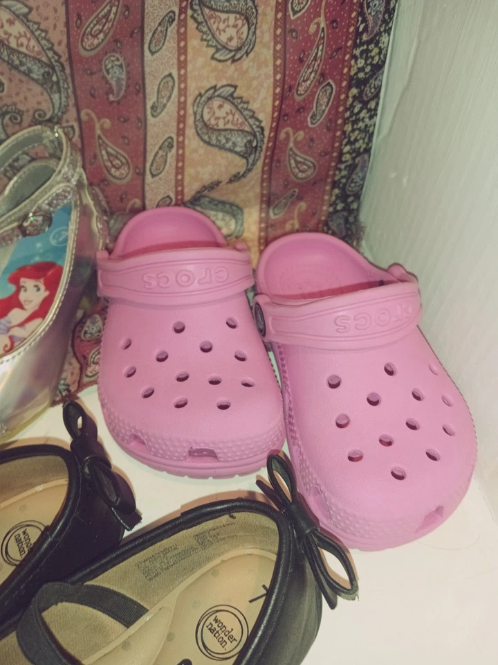 Lote de 3 pares de zapatos para niñas pequeñas talla 7 Foto 3 de 4