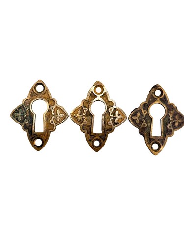 Antiche stecche Eastlake ottone buco della serratura lotto di 3 ferramenta porta vittoriana - Foto 3 di 11