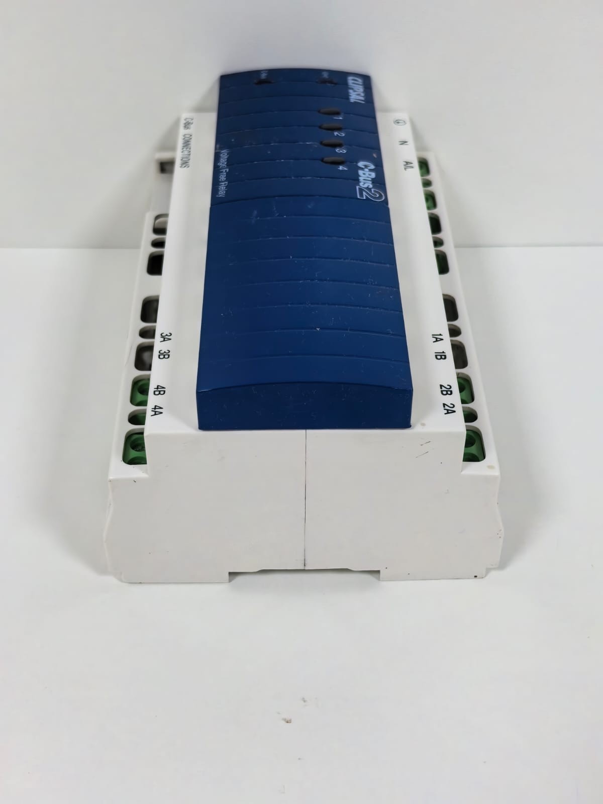 clipsal L5504RVF CLIPSAL L5504RVF 4 CHANNEL VOLTAGE FREE RELAY 220-240V( MFG: 2012) 12