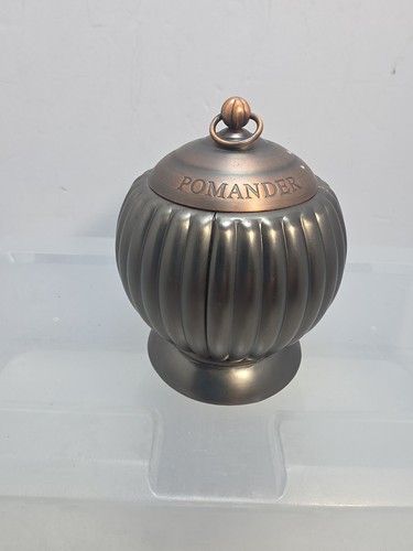 L'Occitane Pomander Metal Potpourri Holder French Fragrance Diffuser Ball (A4)