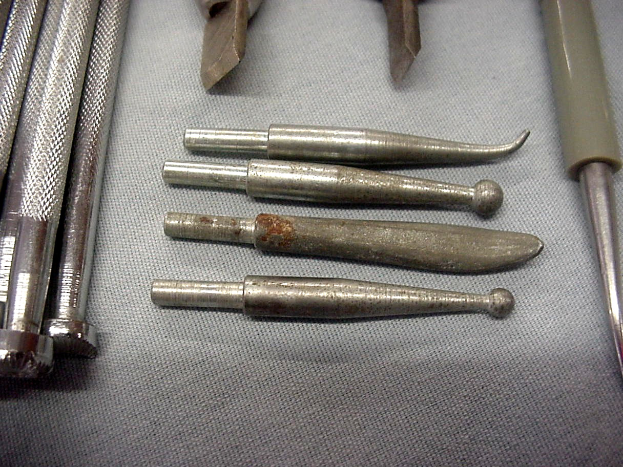 Lot of 35 Tandy Craftool Leather Craft Plus Cutters & Other Tools