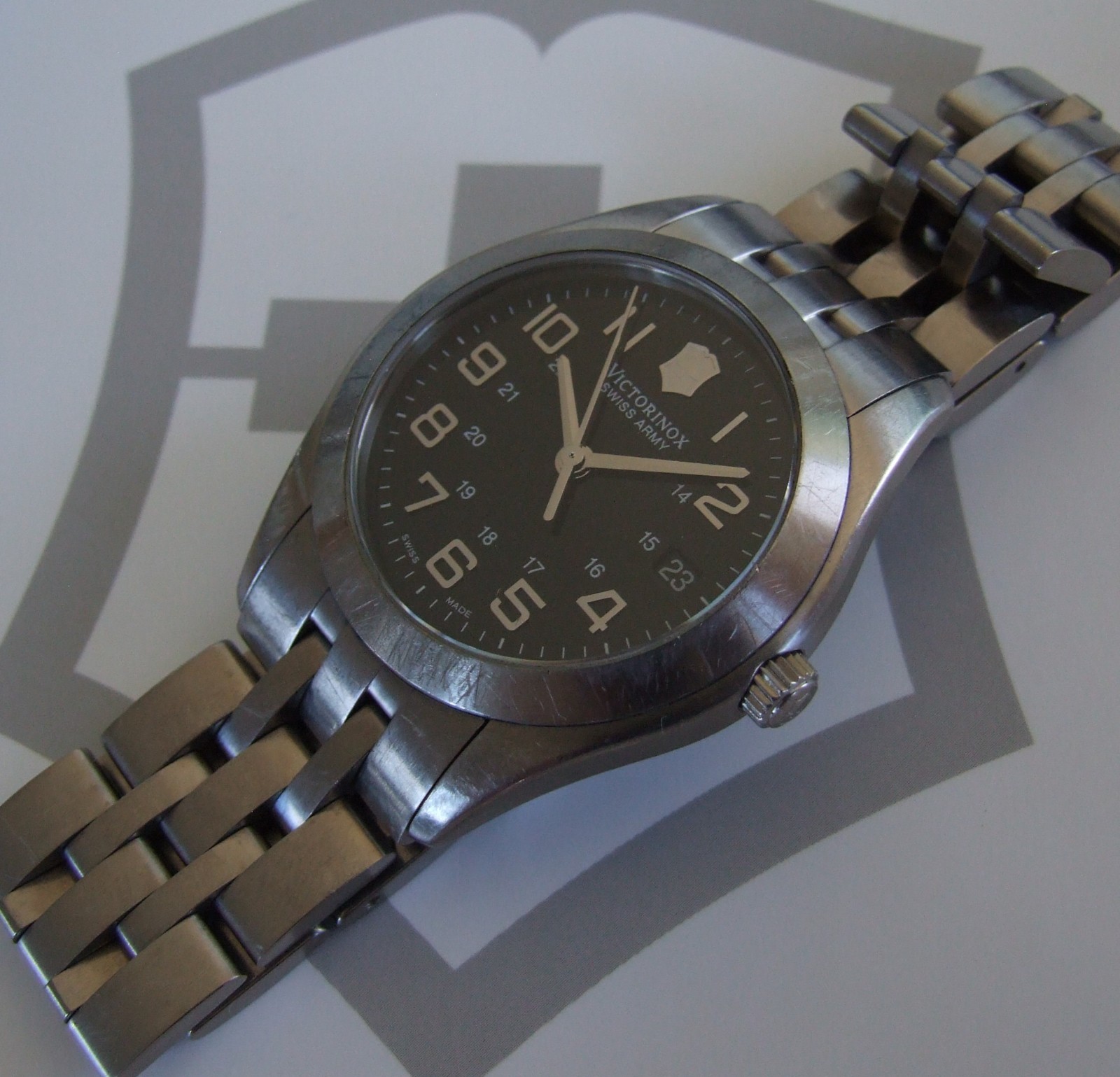 VictorINOX SWISS ARMY~Men's ALLIANCE TITANIUM Watch~Sapphire Crystal+Ti Bracelet