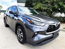 2022 Toyota Highlander With 3rd ROW SEAT