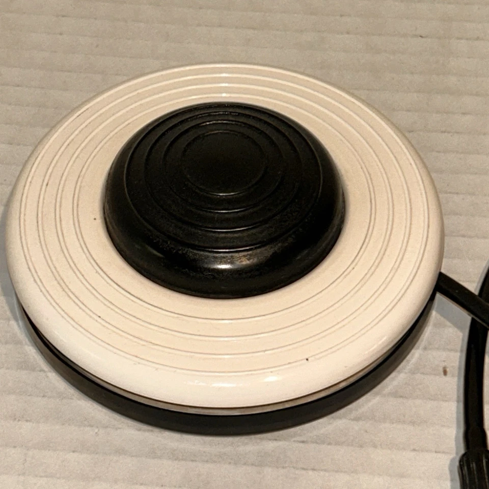 Elna Carina SU 65 Air Foot Control - Image 4 of 4