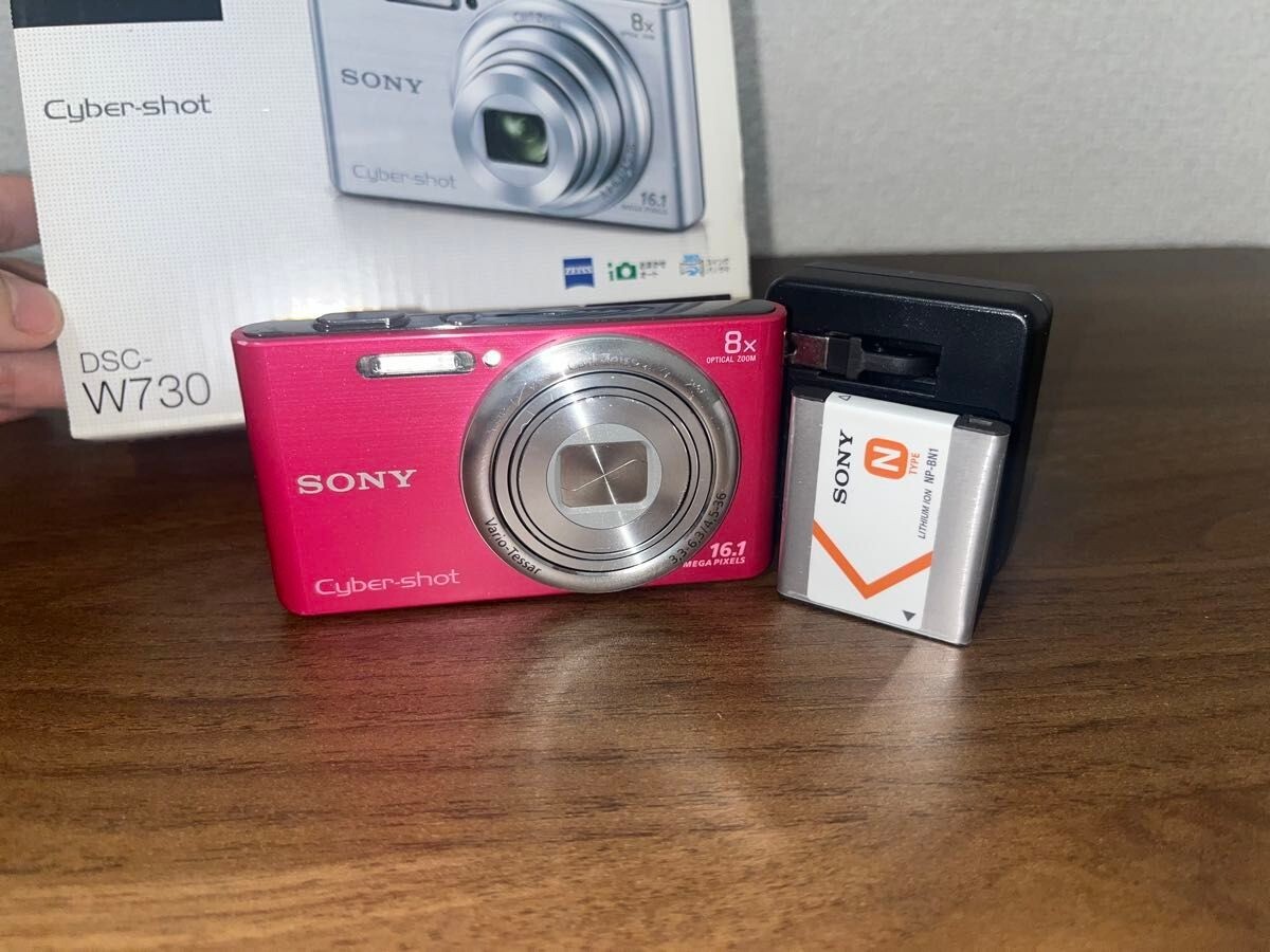 Sony Cyber-shot DSC-W730 16.1MP Digital Camera - Rose Pink