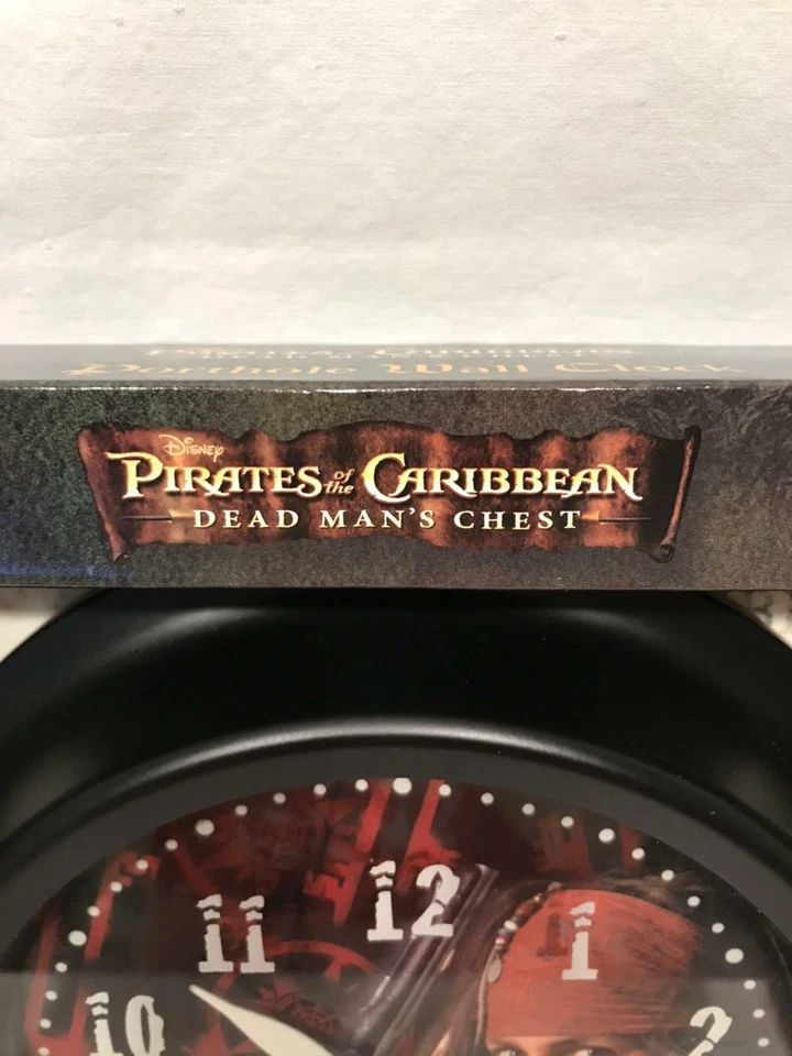 Reloj de Pared DISNEY Piratas del Caribe OJO DE BUEY NUEVO Cofre Hombre Muerto Nuevo de Lote Antiguo Foto 4 de 4