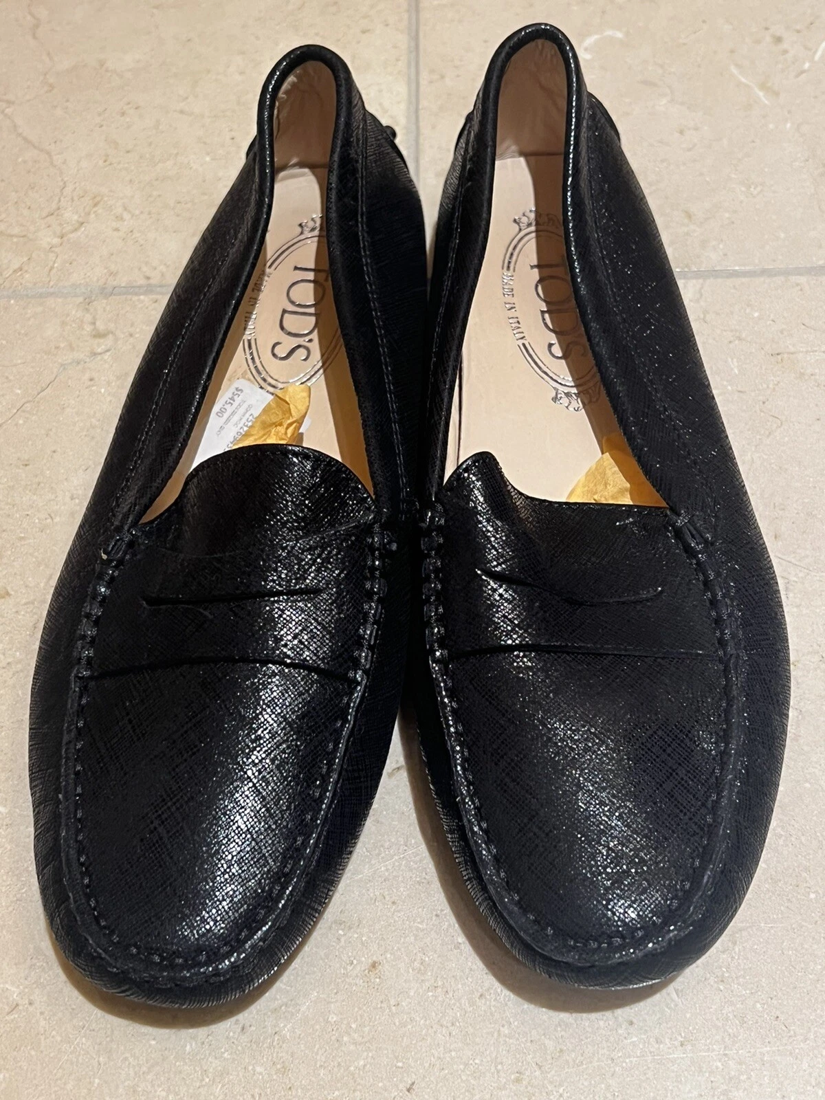 TOD’S Mocassini da donna neri lucidi in pelle testurizzata nuovissimi taglia 37 UK 4 US 6 5
