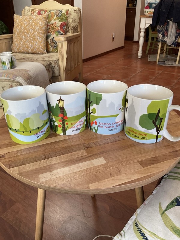 Set of  12 Starbucks Park Series Mugs 2007. Excellent condition.