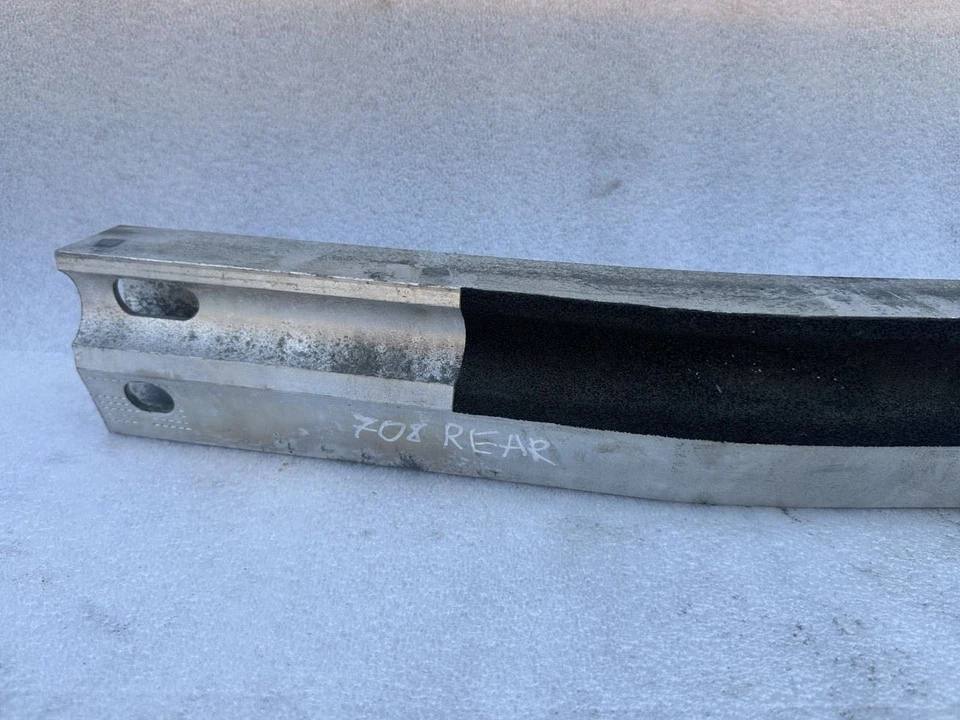 2007 LEXUS RX400H REAR BUMPER REINFORCEMENT BEAM Foto 2 de 4