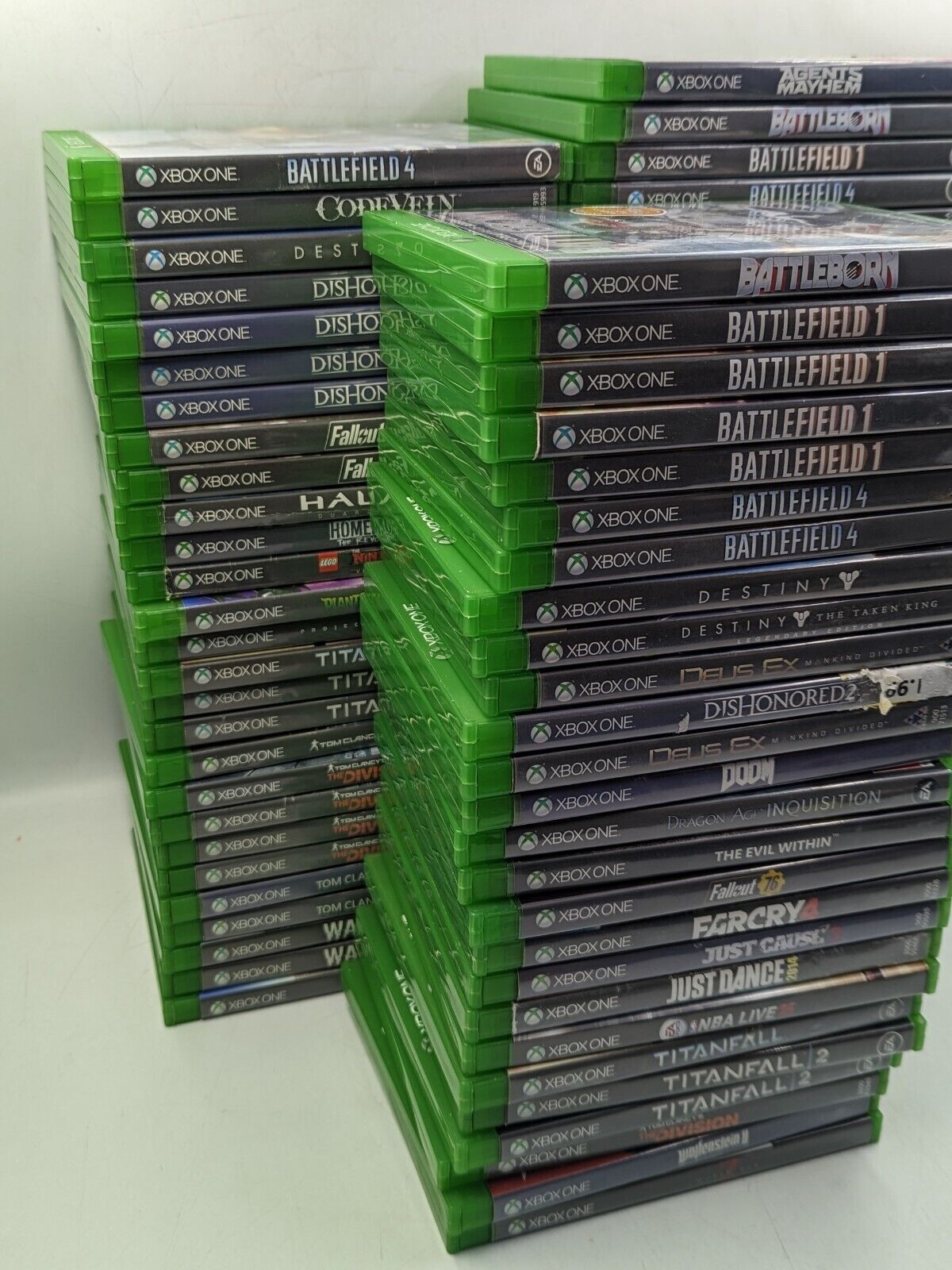 Xbox One S 500GB + Jogos - Videogames - Oswaldo Cruz, Rio de Janeiro  1239733565