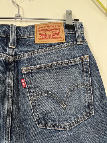 LEVI'S Denim Mini Skirt SIZE 24 Studs Embellishments Frayed Stars Levi SMALL - Picture 5 of 7