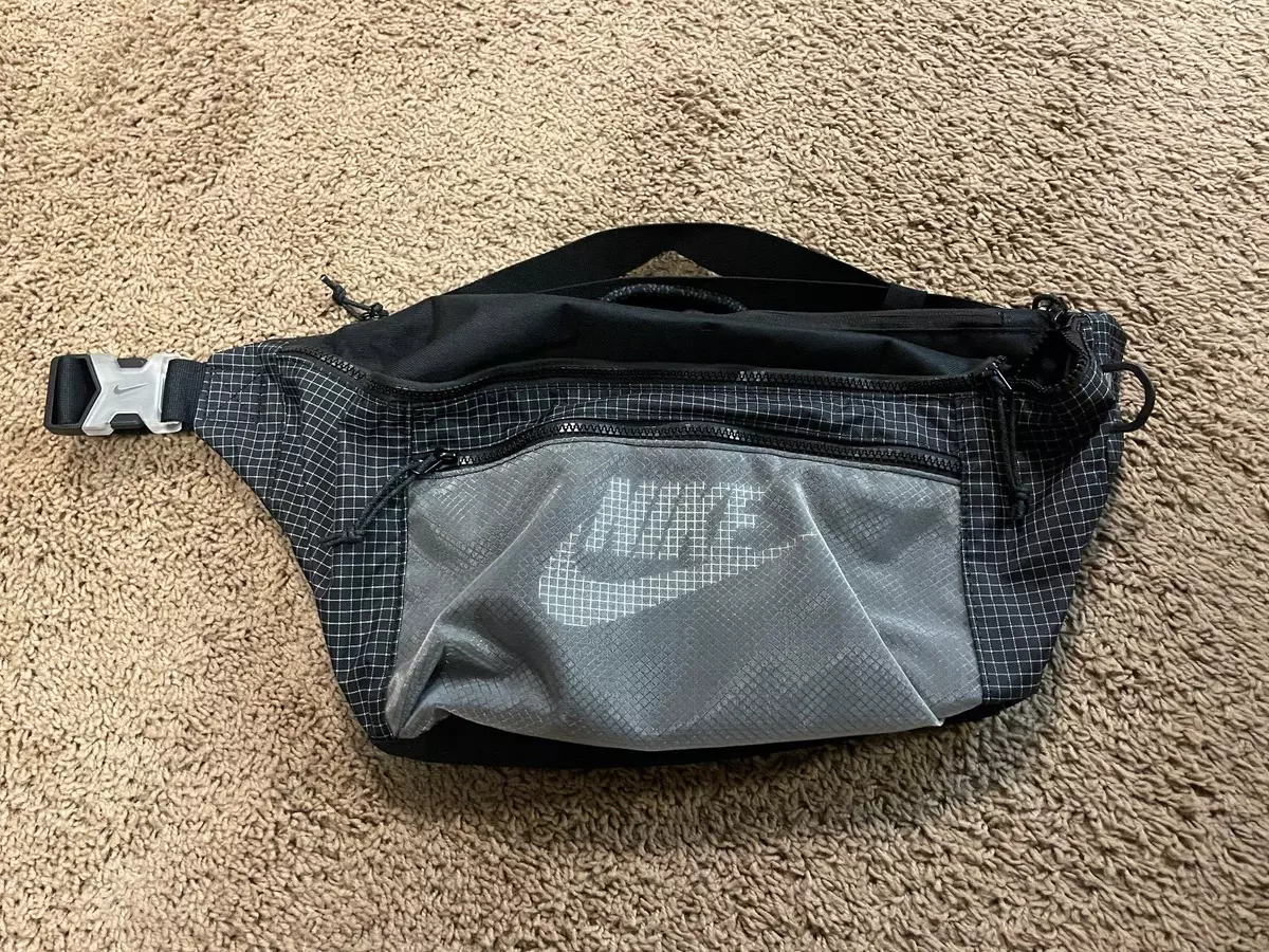 Nike Tech Hip Pack Waistpack Bag CV1411 011
