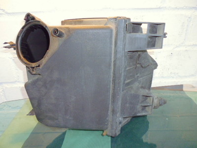 A4 8D B5 AUDI 2,5 TDI Luftfilterkasten Luftfilter 4B0133837E