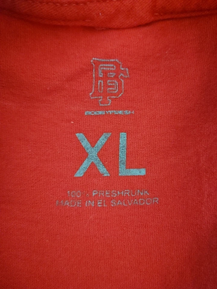 Camiseta manga curta Bobby Fresh Tom & Jerry Bullies vermelha/preta tamanho XL - Imagem 3 de 4