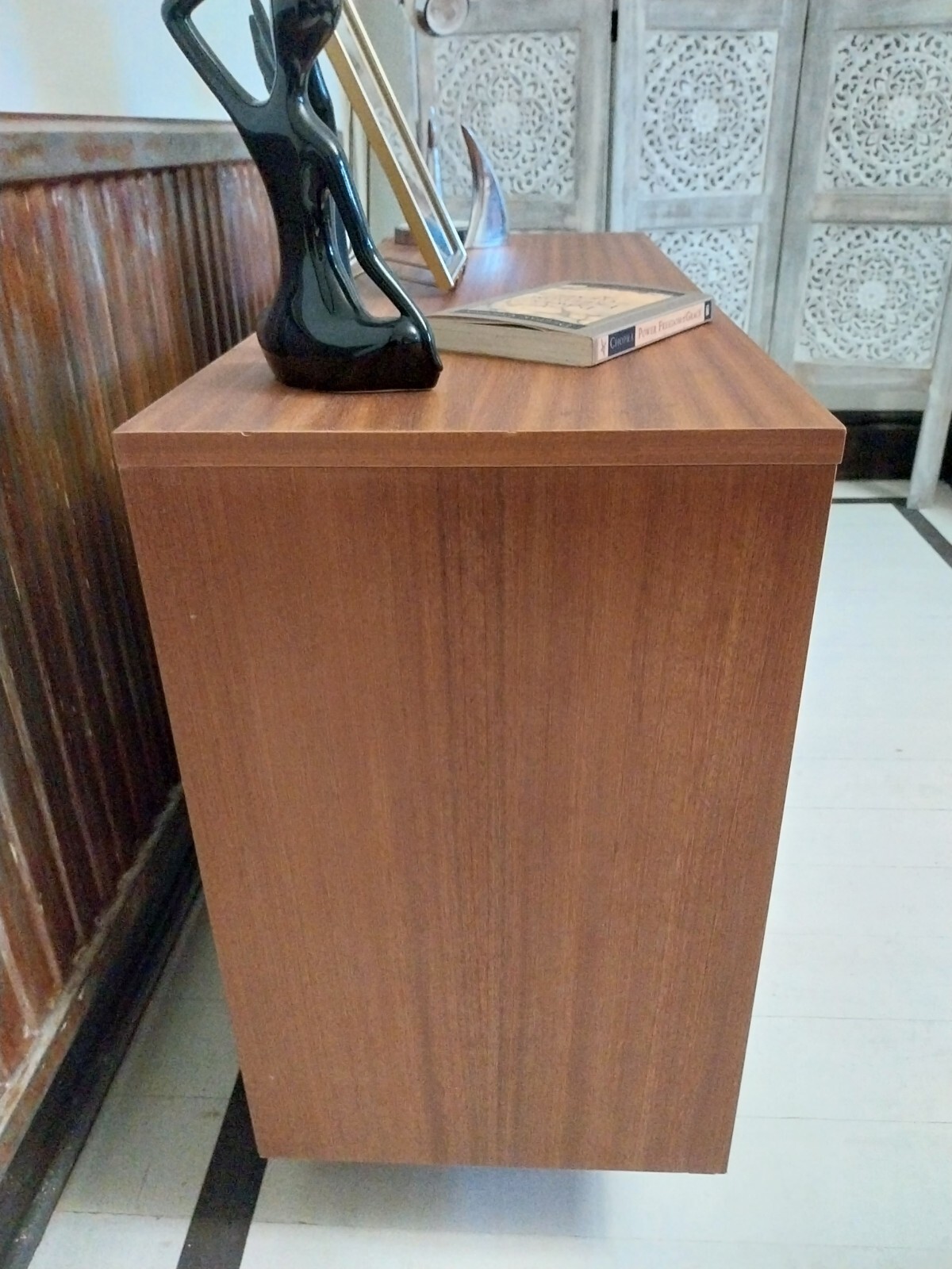 Picture 3 of 12