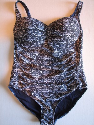 nip tuck swimwear canada
