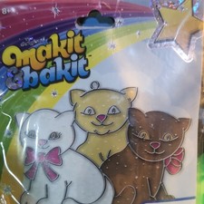 Makit  Bakit Cats Stained Glass Style Suncatcher Craft Kit Sparkle Sticker Art