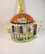 Teapot Leonardo Collection Primrose Cottage Cat Decorative Ceramic Novelty Gift