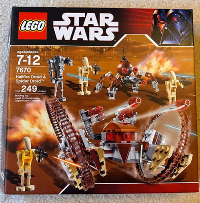 Vintage Lego Star Wars set 7670 - Hailfire Droid & Spider Droid