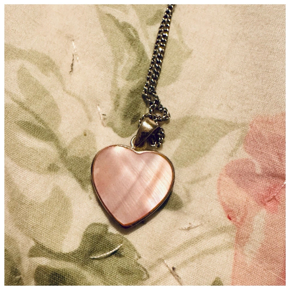 Pink Mother of Pearl Necklace Bundle - Image 4 of 4