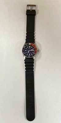 VINTAGE SEIKO DIVERS 2A22-003A DATE BLUE DIAL PEPSI 34mm QUARTZ
