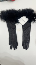 Moncler Lederhandschuhe Gloves Damen mit Pelz...