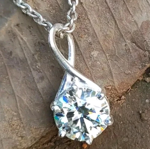 OFF WHITE Ciondolo solitario diamante bianco sporco trattato certificato 5 ct in argento 925