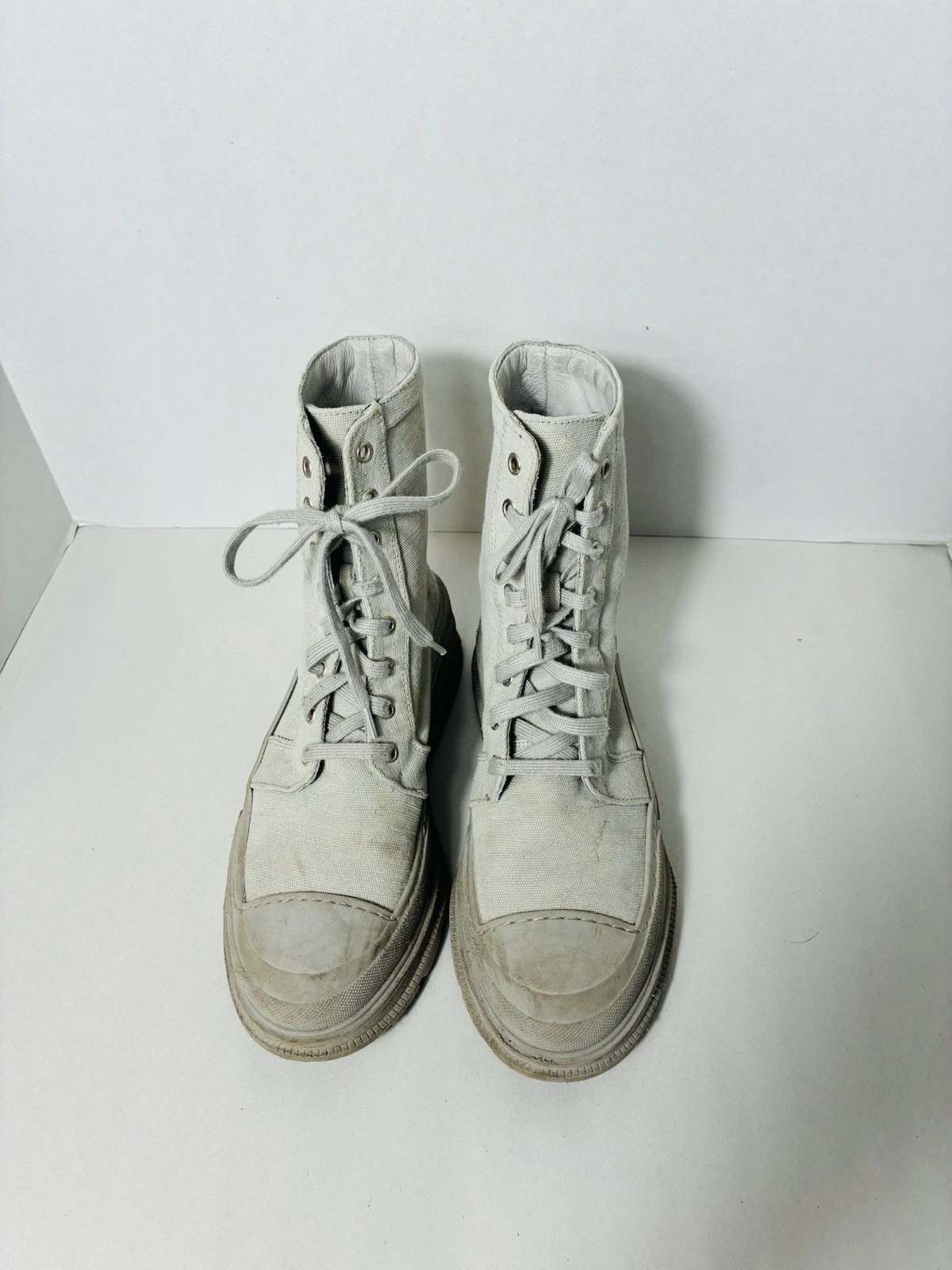 FREE PEOPLE sz 8 Camp Out Canvas Lace Up Combat Boots Lug Sole Dove Gray