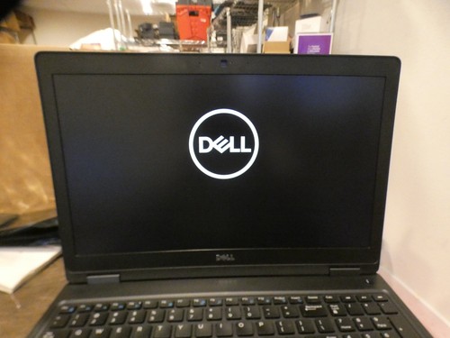 Portátil 15.6" Dell Latitude 5580 i5-7440HQ 2.80GHZ 256GB SSD 8GB Ram Win 10 Pro - Imagen 4 de 11