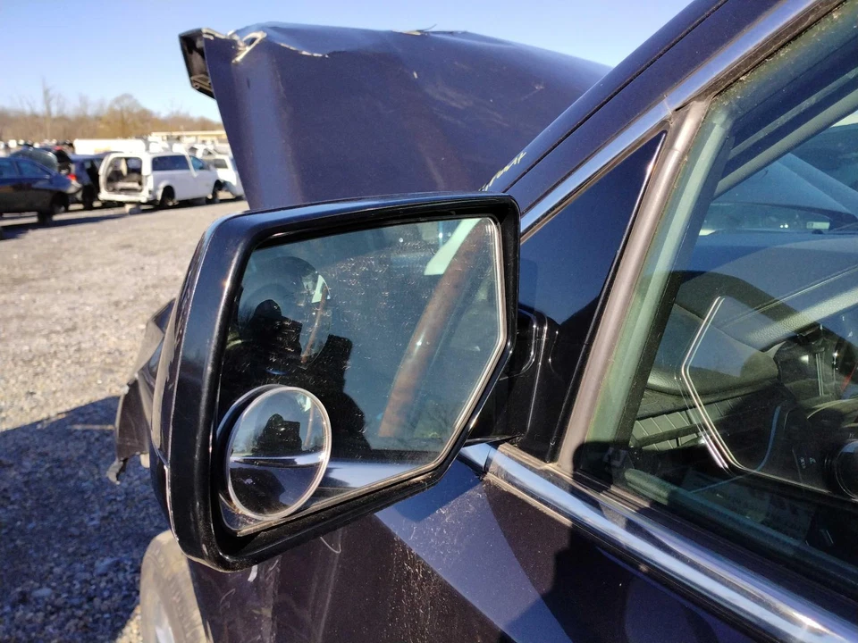 Used Left Door Mirror fits: 2016 Chevrolet Suburban 1500 Power w/o turn signal w Foto 2 de 4