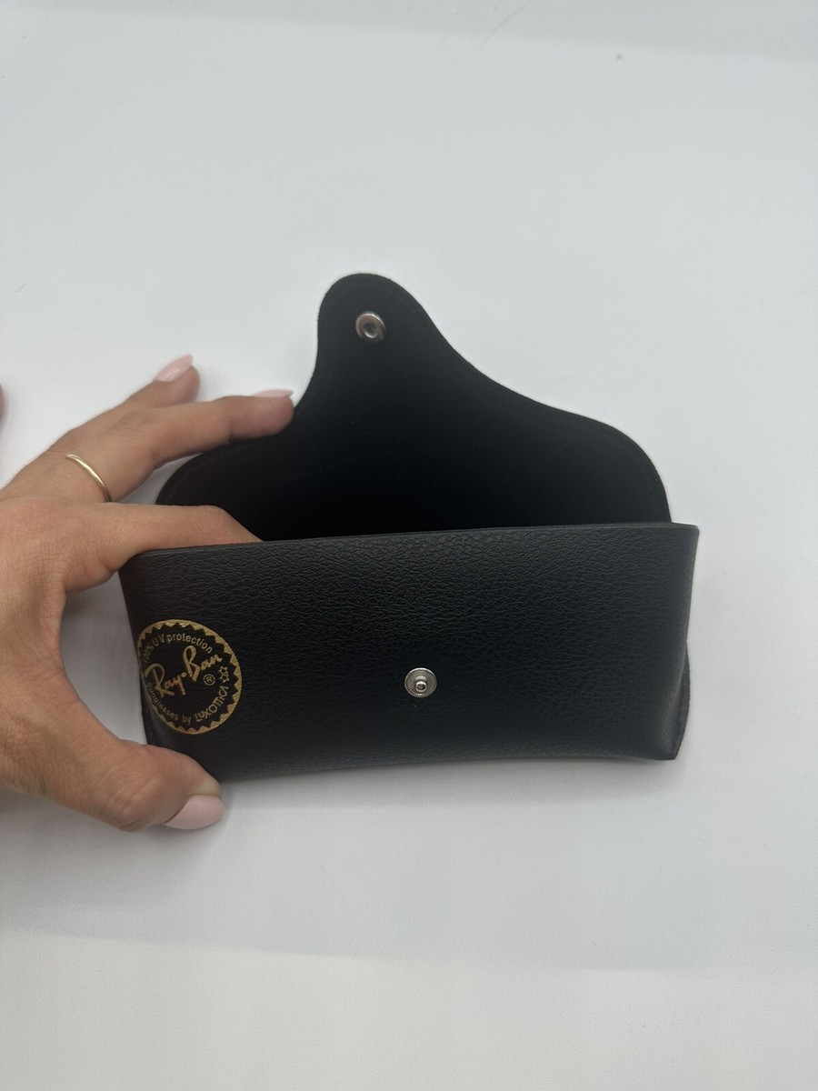 Ray-Ban Authentic Black Leather Case with Cleaning Cloth NEW  display picture 3