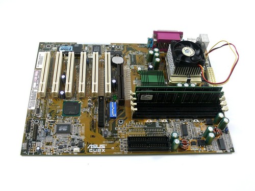 Mainboard Motherboard ASUS CUBX - Sockel 370 - CPU P III 700MHz - 128MB - retro