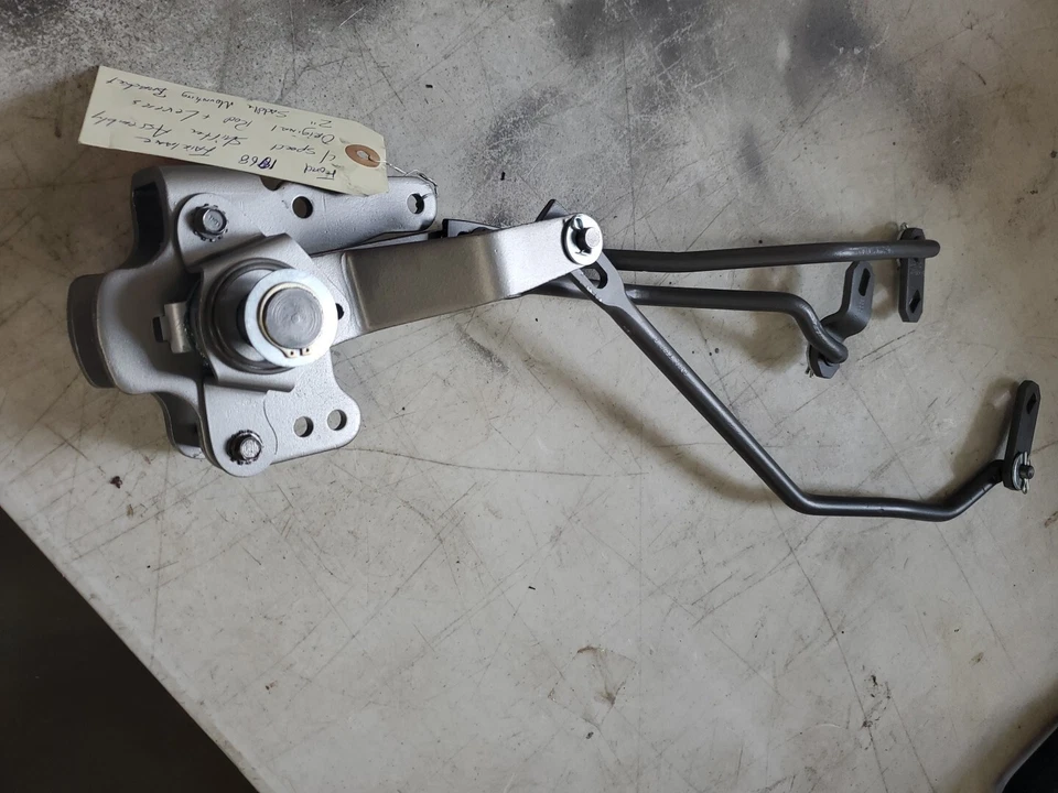 Conjunto de palanca de cambios de 4 velocidades Ford Fairlane 1968 fabricante de equipos originales reconstruido por Bill Heeley Foto 4 de 4