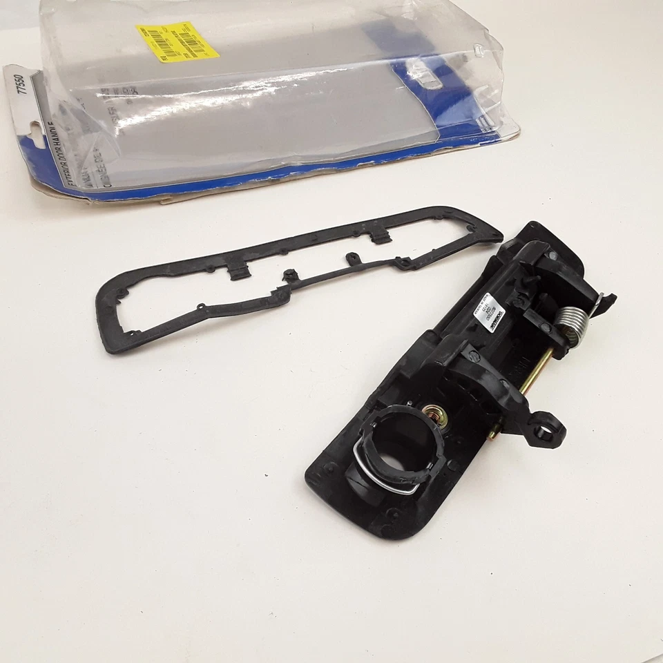 Front RH Door Handle for Chrysler Sebring Dodge Stratus 2001 2002 2003 2004 2005 - Image 4 of 4