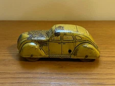 Vintage Pressed Steel Tin Toy Car Japan AA-21