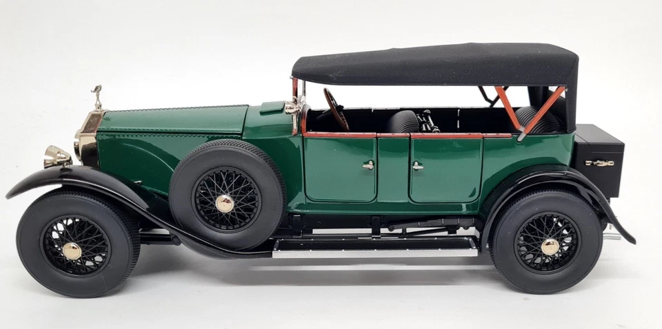 Kyosho 1/18 Rolls Royce Phantom 1 Dark Green Diecast Scale Model Car - Image 4 of 4