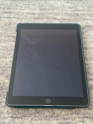 Apple IPad 5. Generation, A1822, 128GB silber